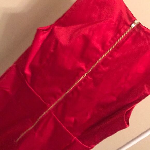 NWT - Paris Sunday Beautiful True Red Dress - MED - Picture 7 of 7